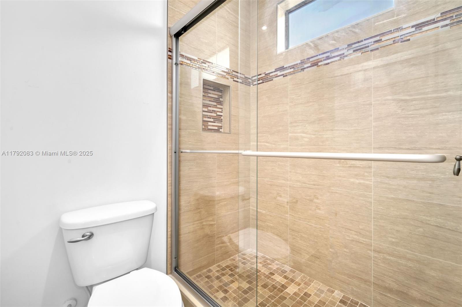 PEMBROKE LAKES SOUTH - Residential
