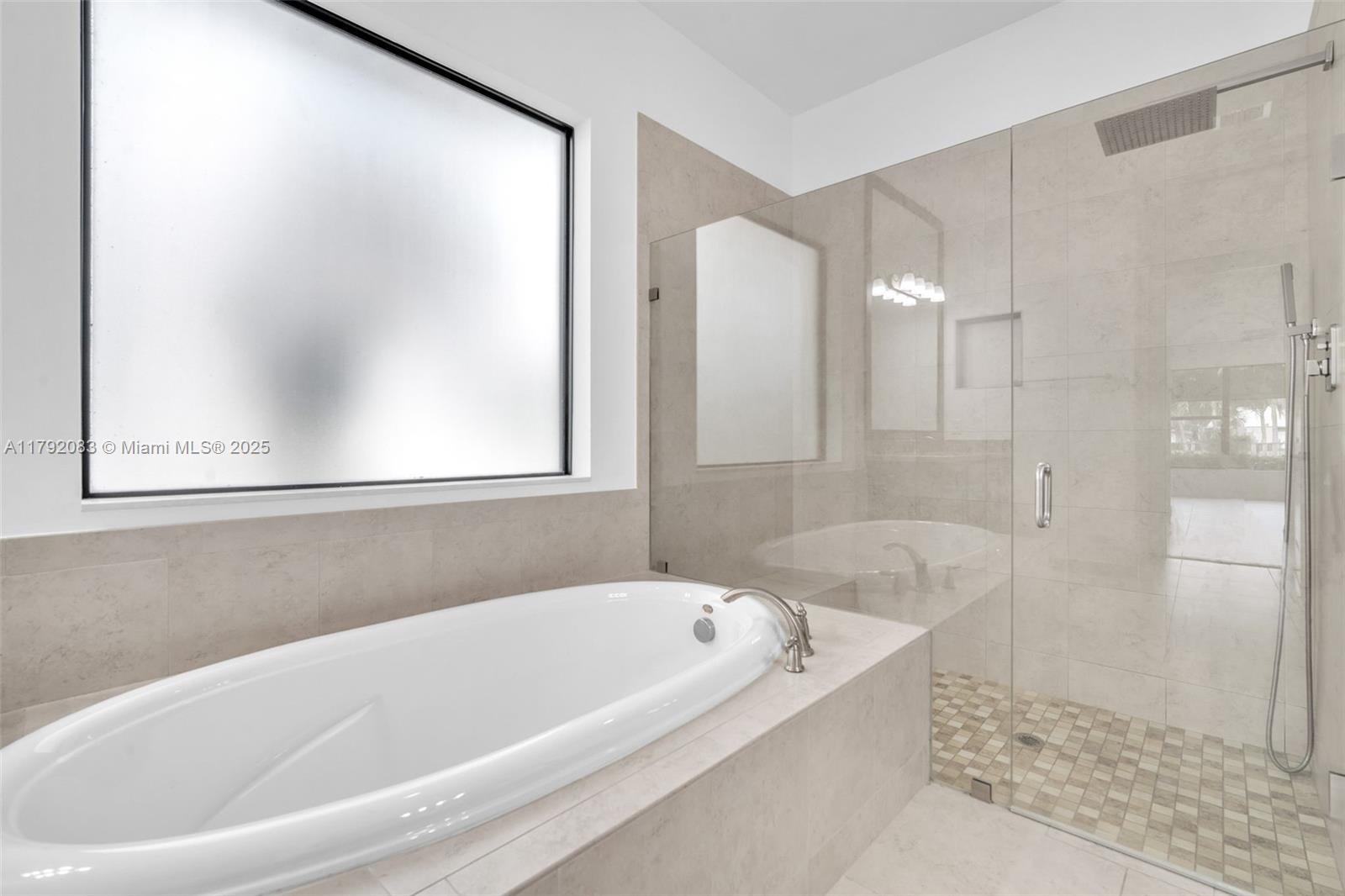 PEMBROKE LAKES SOUTH - Residential