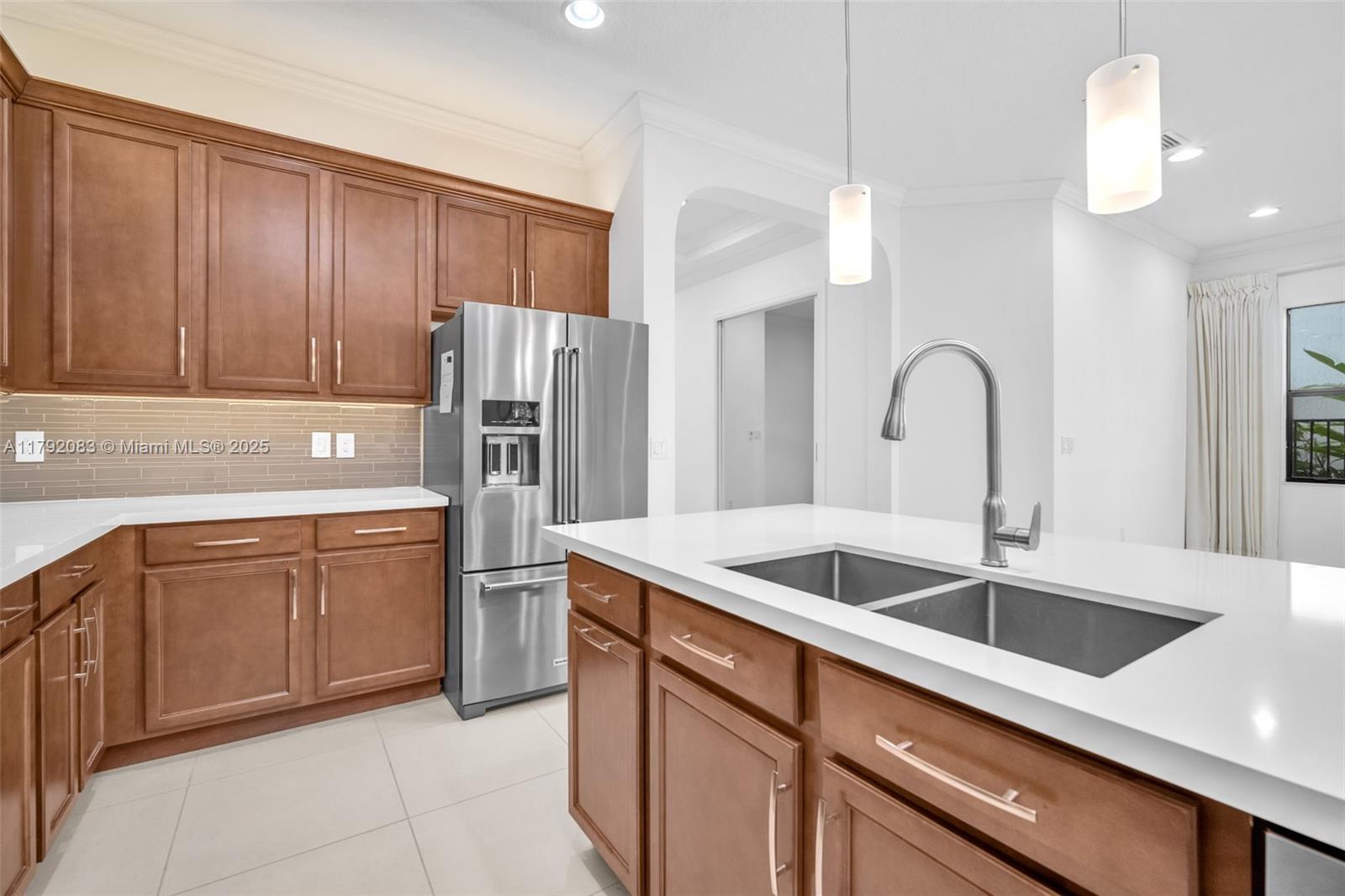PEMBROKE LAKES SOUTH - Residential