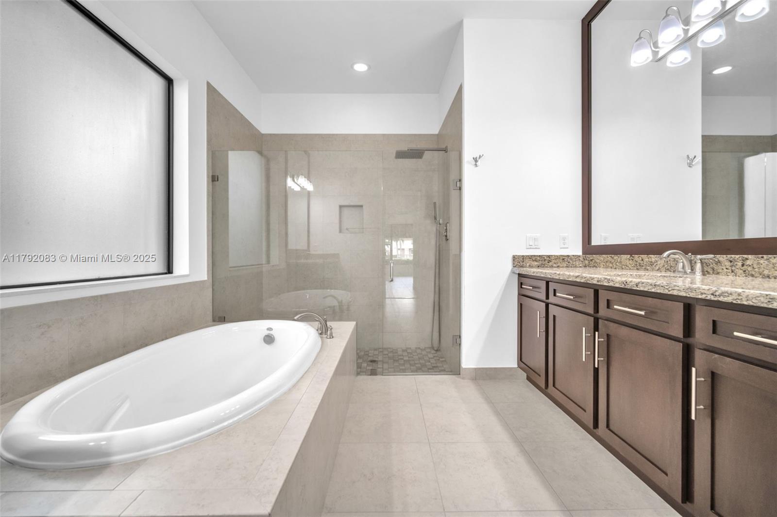 PEMBROKE LAKES SOUTH - Residential