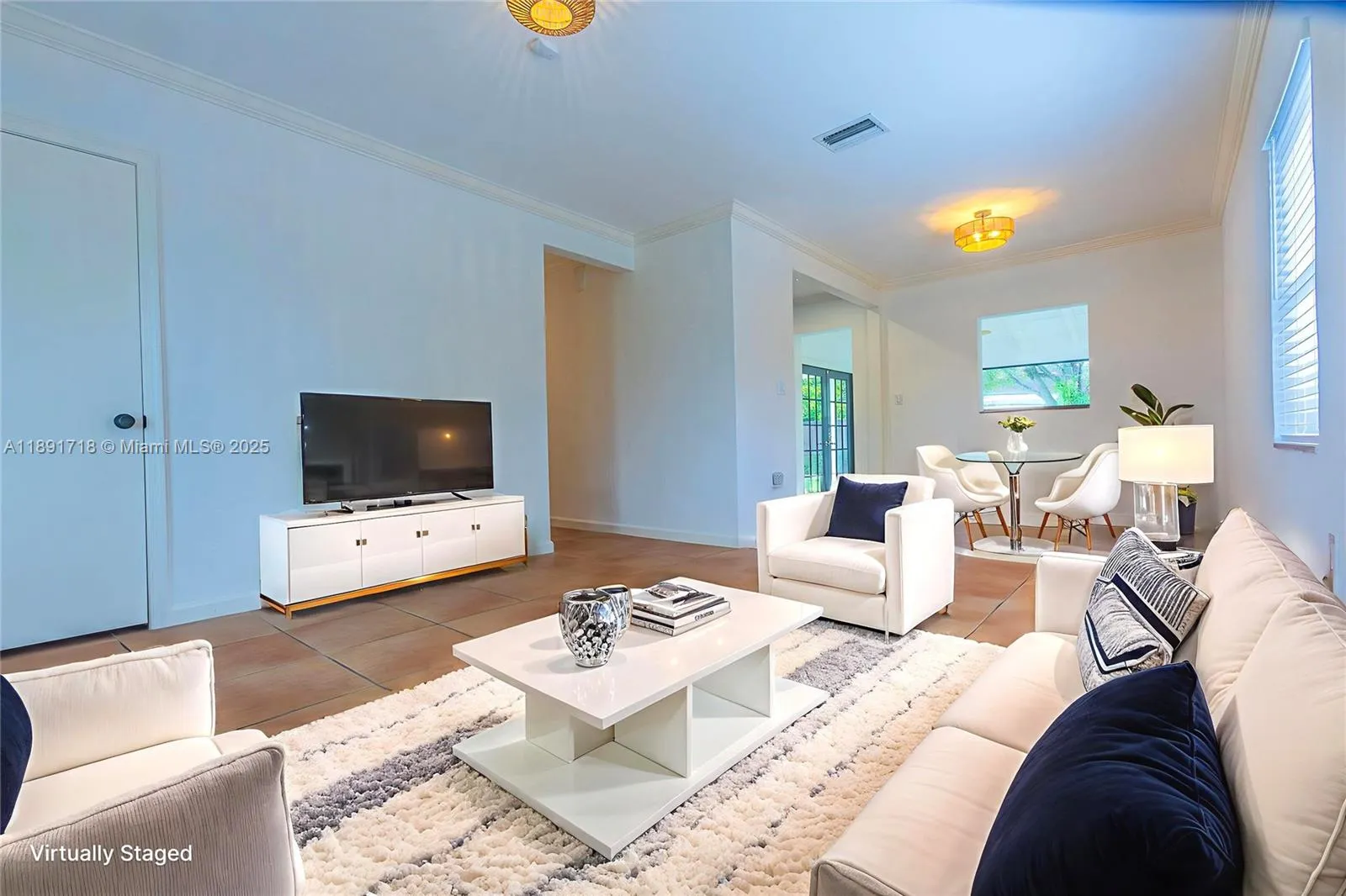 Miami, Florida 33155, United States, 3 Bedrooms Bedrooms, ,2 BathroomsBathrooms,Residential,Active,223601