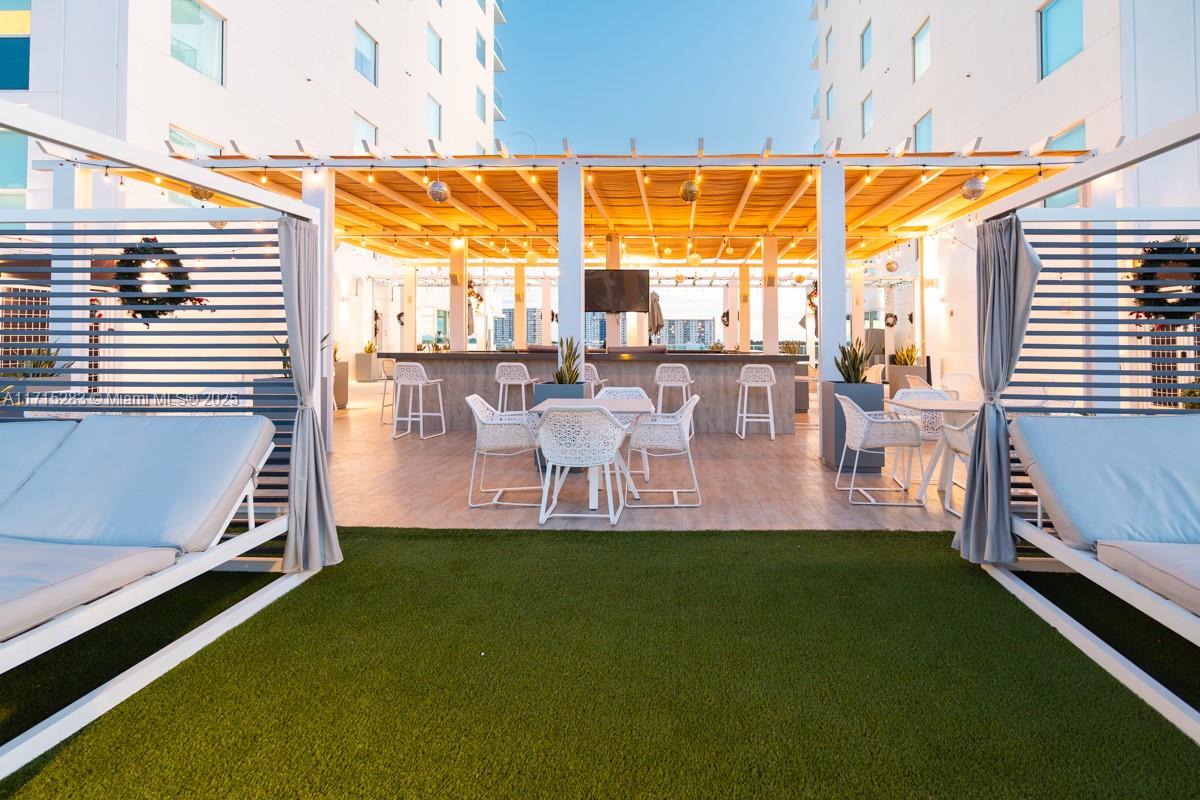 400 SUNNY ISLES CONDO WES - Residential