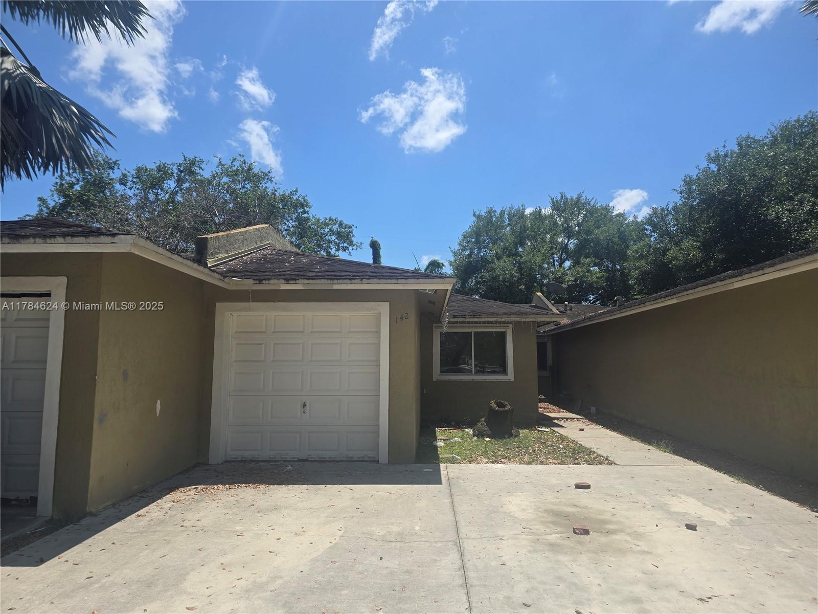 Rental Property at 144 Ne 9th St, Homestead, Miami-Dade County, Florida - Bedrooms: 3 
Bathrooms: 2  - $2,200 MO.