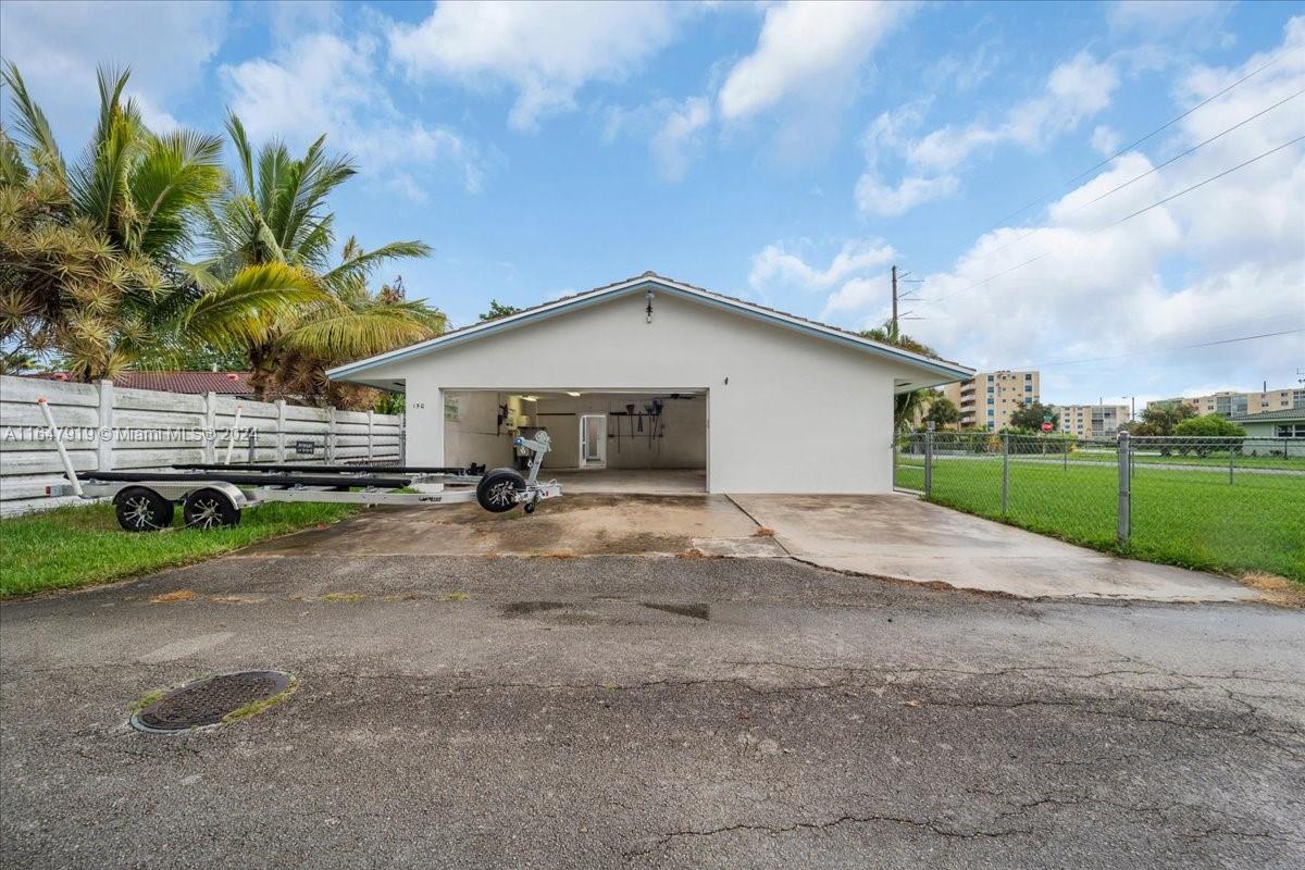 BELLE DANIA RESUB - Residential