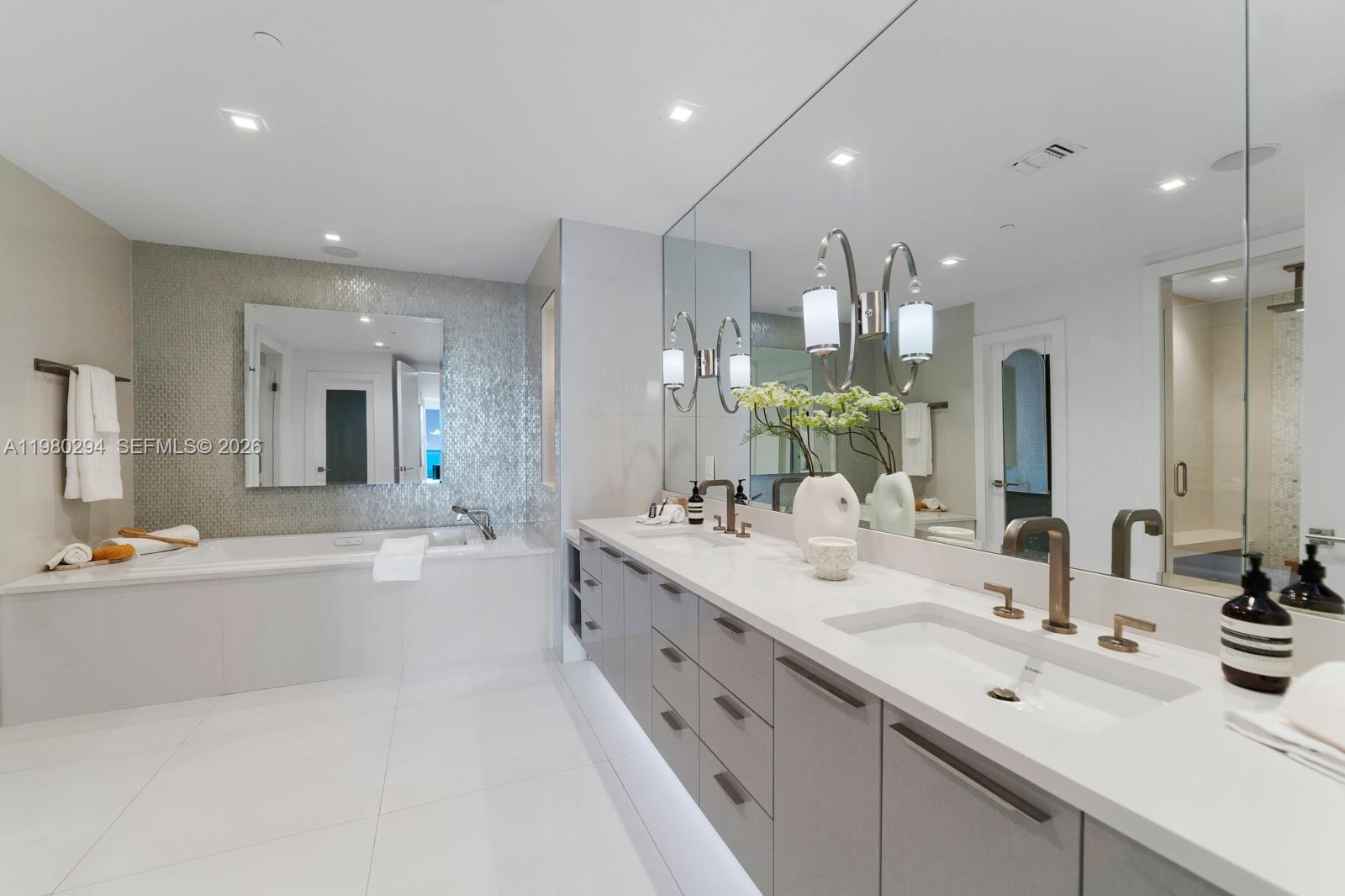 THE RESIDENCES AT THE BAT - Residential