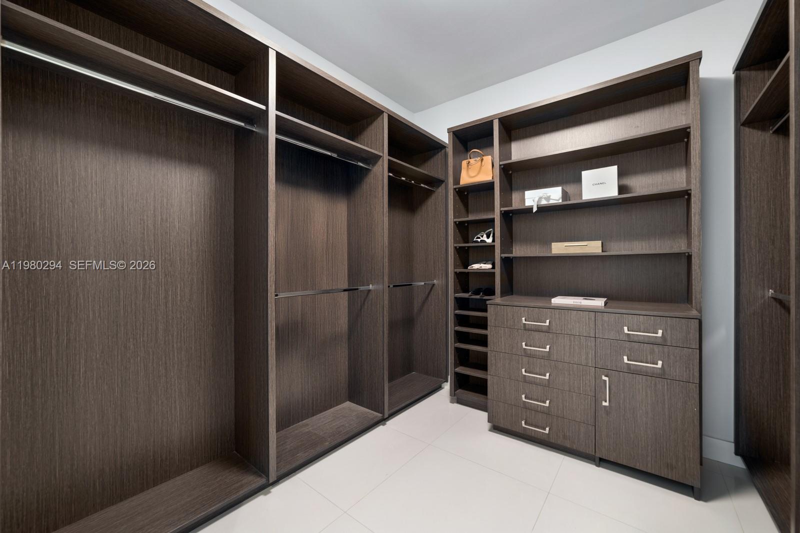 THE RESIDENCES AT THE BAT - Residential