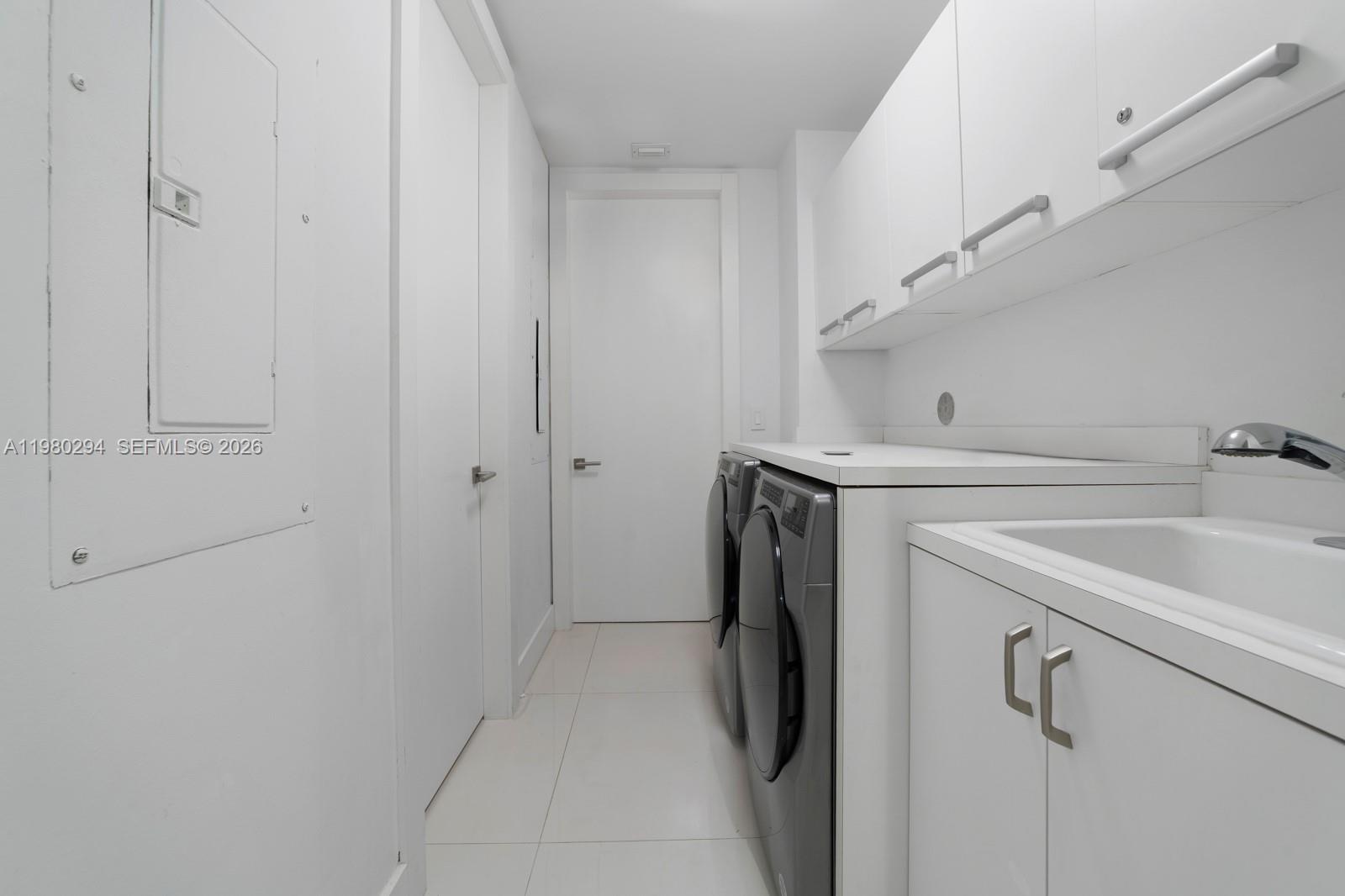 THE RESIDENCES AT THE BAT - Residential