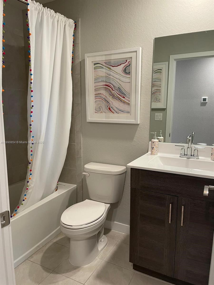 TOWNS AT SEASCAPE - Residential