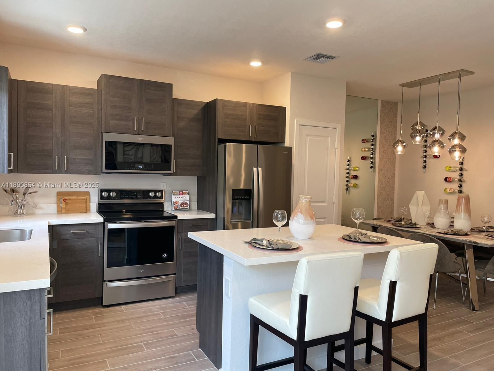 TOWNS AT SEASCAPE - Residential