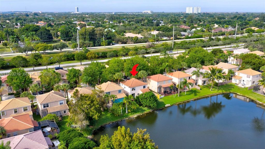 Photo of 1260 NW 110th Ave, Plantation, FL 33322 (MLS # A11923219)