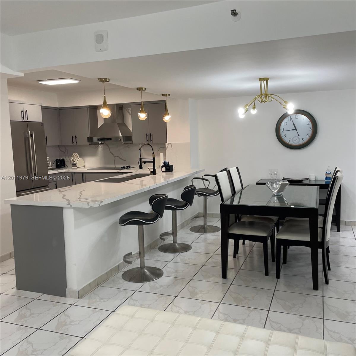 1621 Collins Ave 707