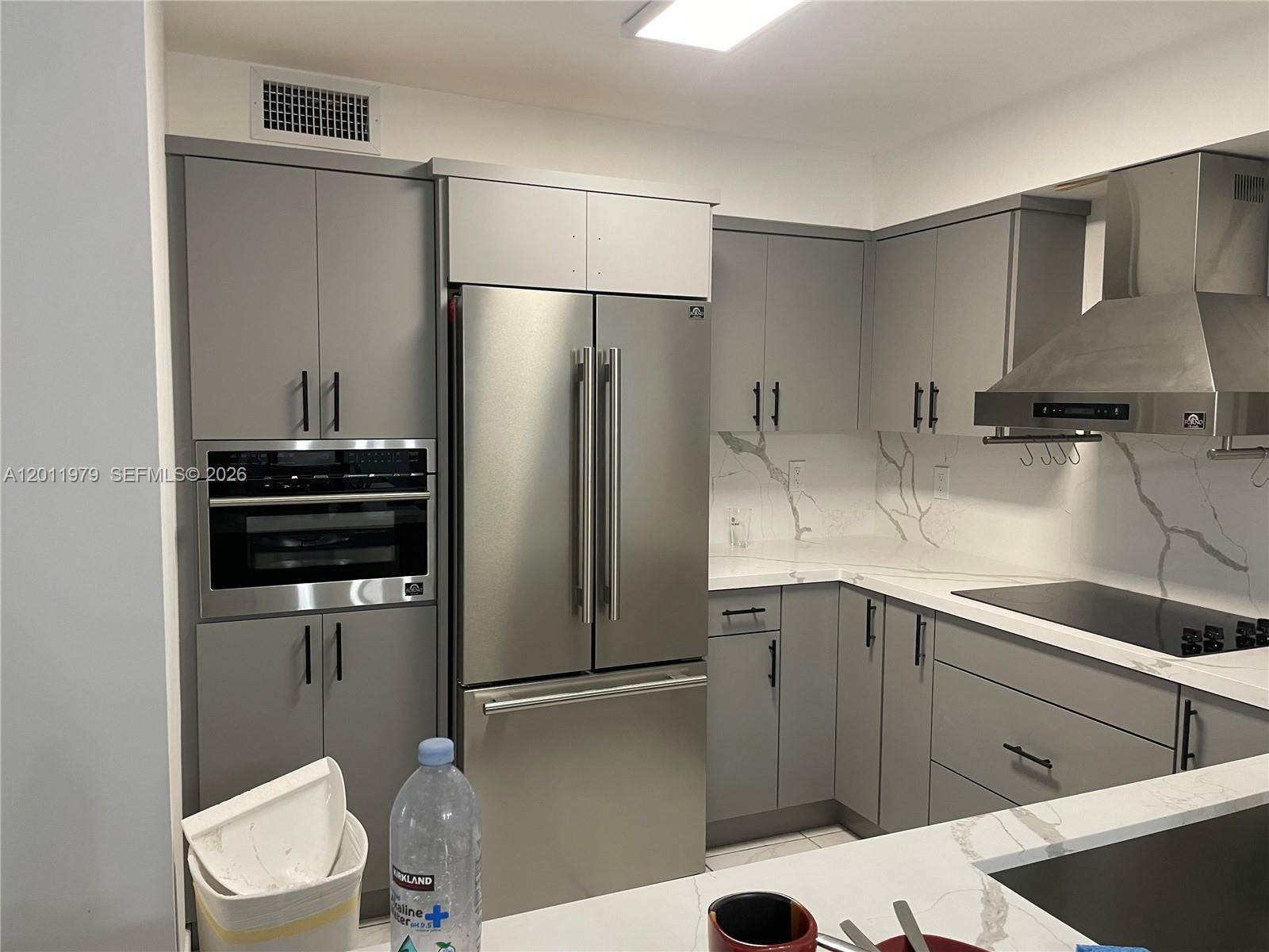 1621 Collins Ave 707