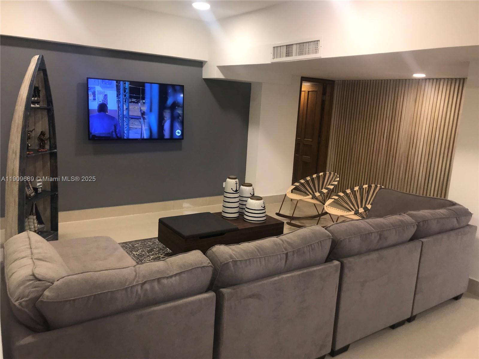 San Andres Islas - Residential