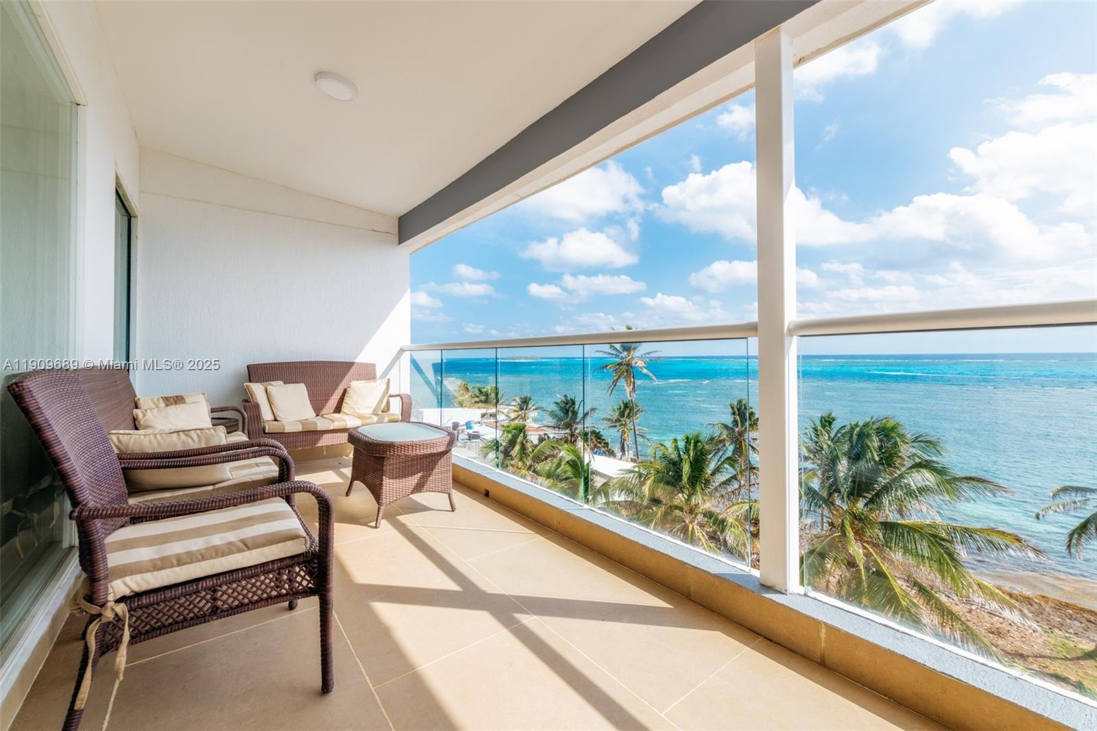 San Andres Islas - Residential