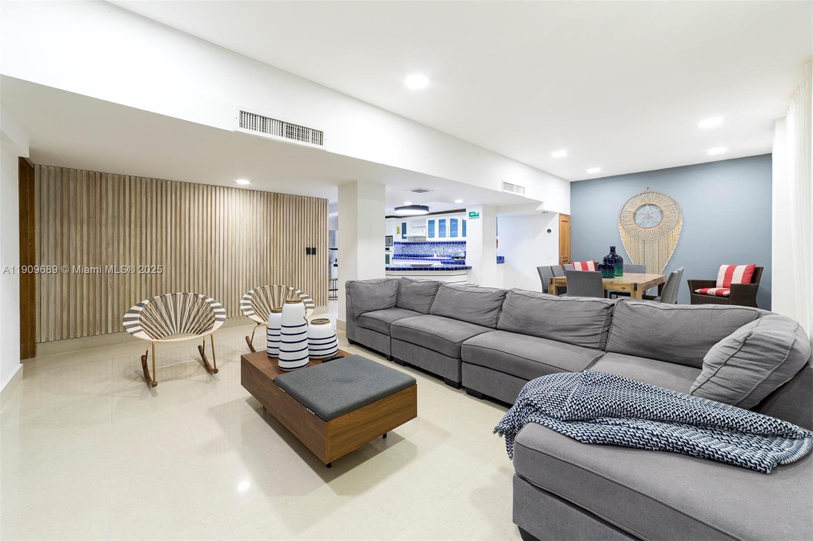 San Andres Islas - Residential