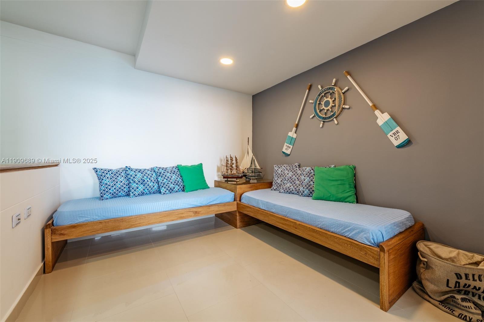 San Andres Islas - Residential