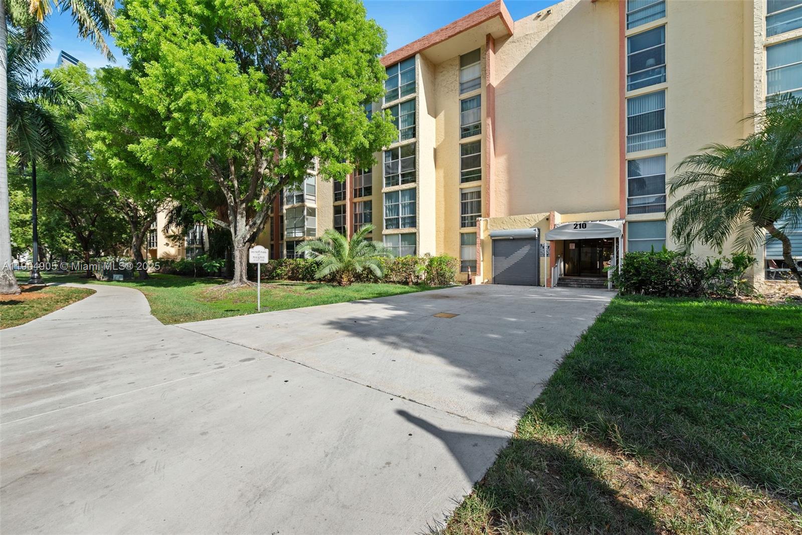 AVILA SOUTH CONDO - Residential Lease