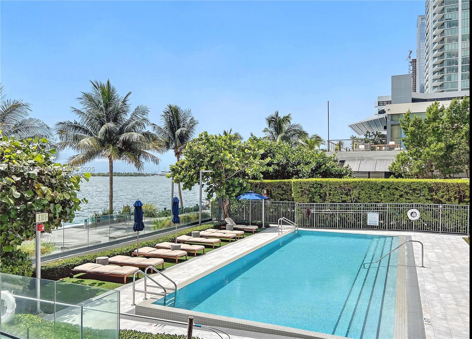 ONE PARAISO - Residential