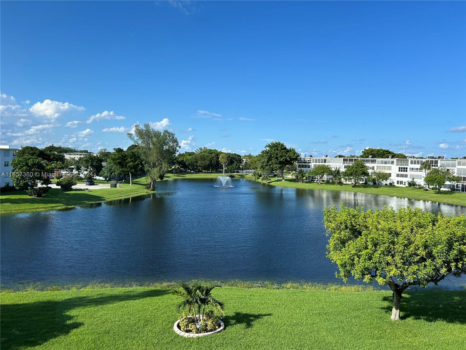 Photo 1 of 4031 Farnham O 4031, Deerfield Beach, Florida, $319,500, Web #: 11657360