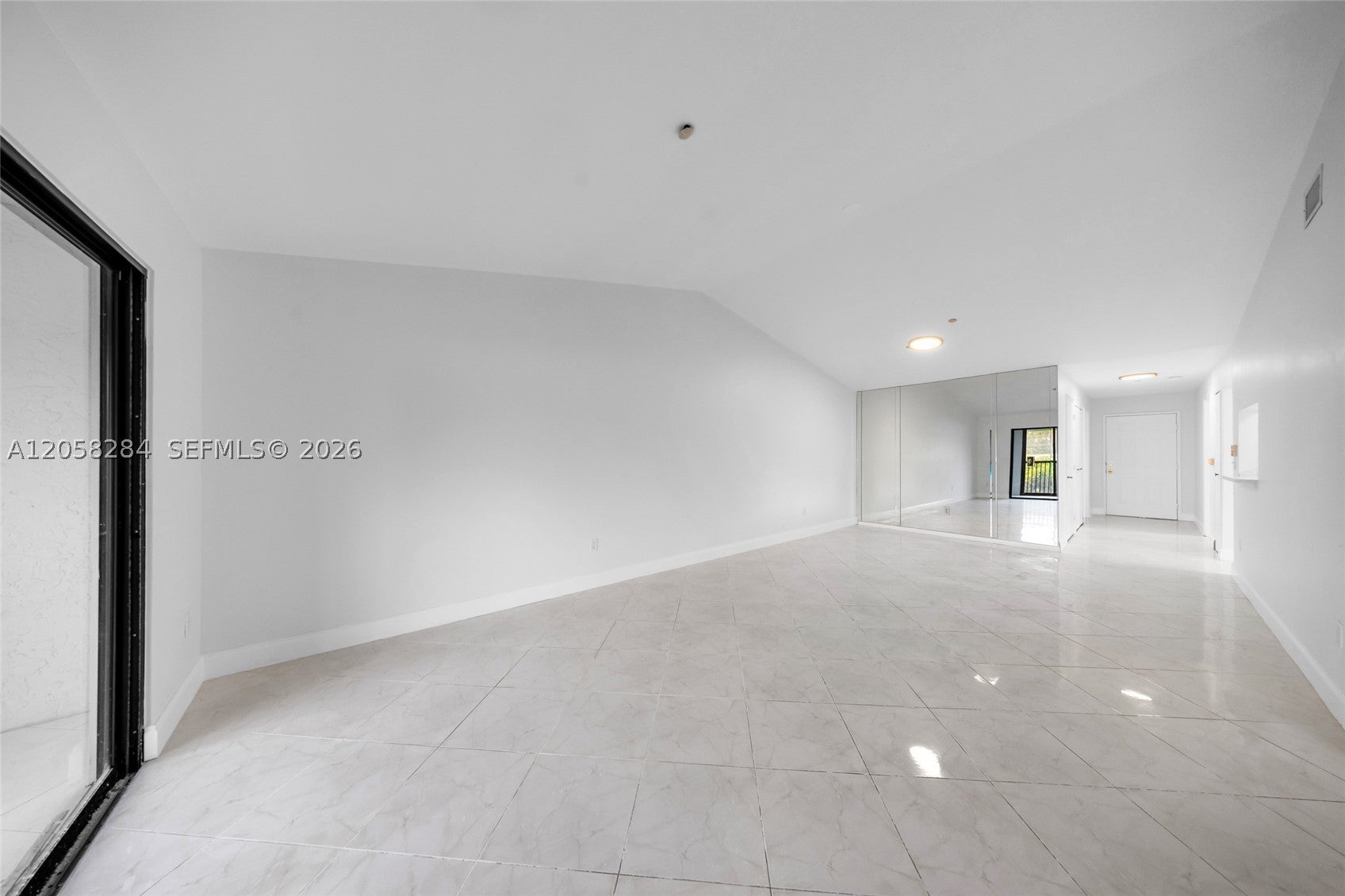 15011 Ashland Cir 19