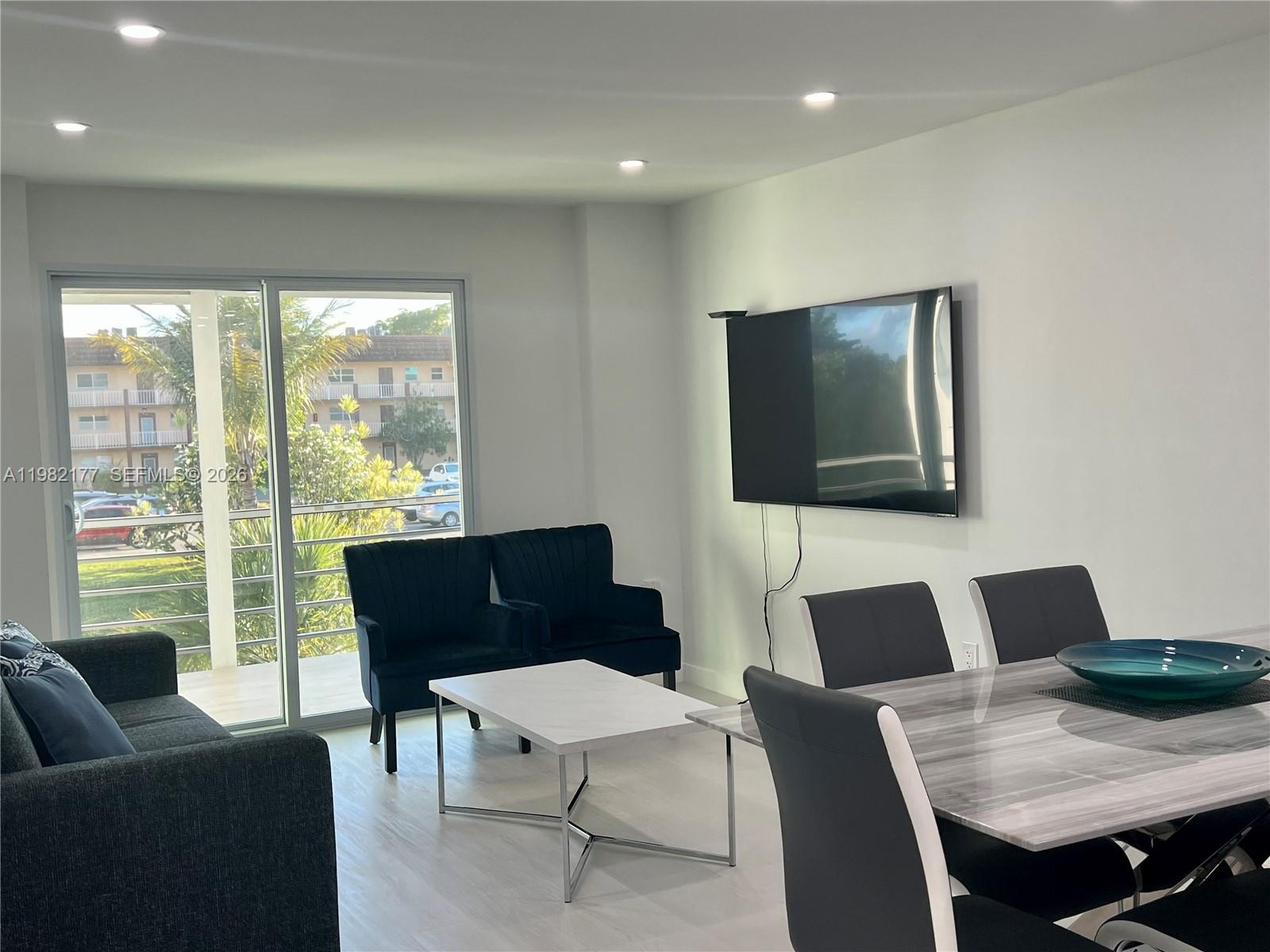 SUNRISE LAKES 46 CONDO - Residential Lease