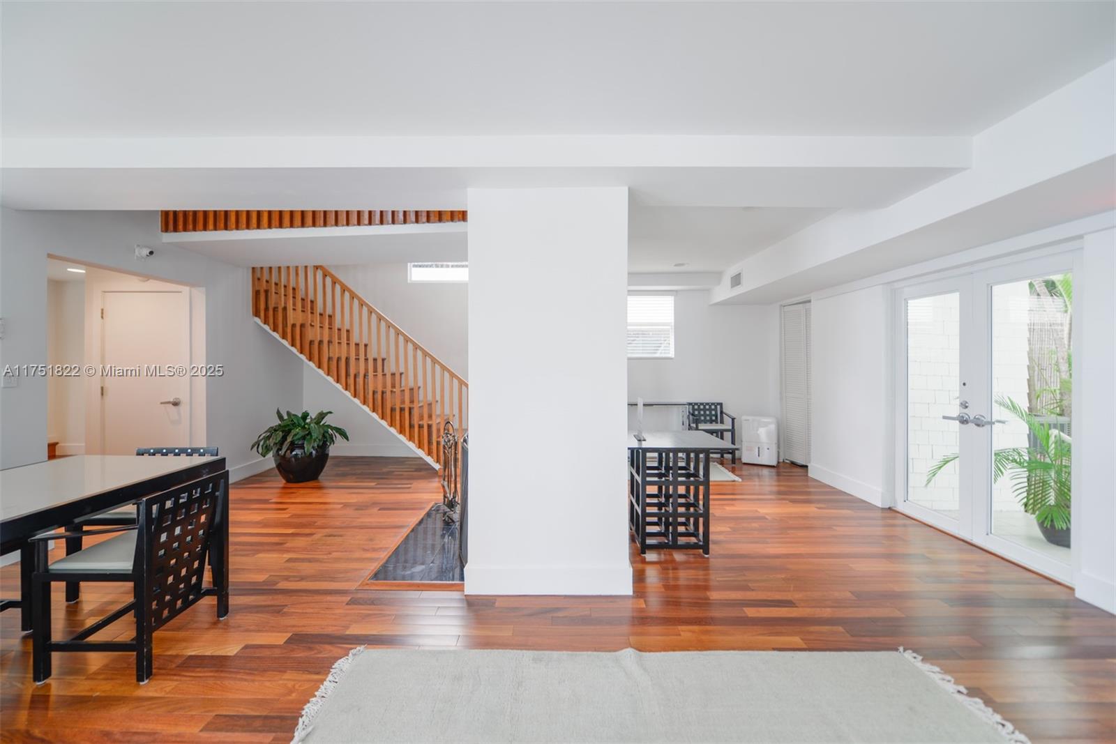 ATLANTIS ON BRICKELL COND - Residential