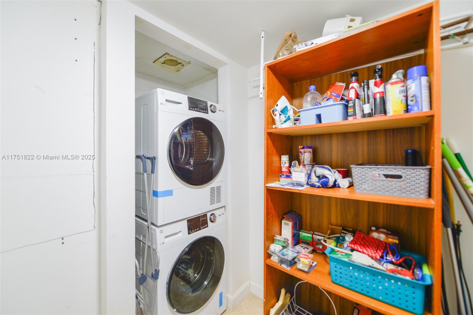 ATLANTIS ON BRICKELL COND - Residential