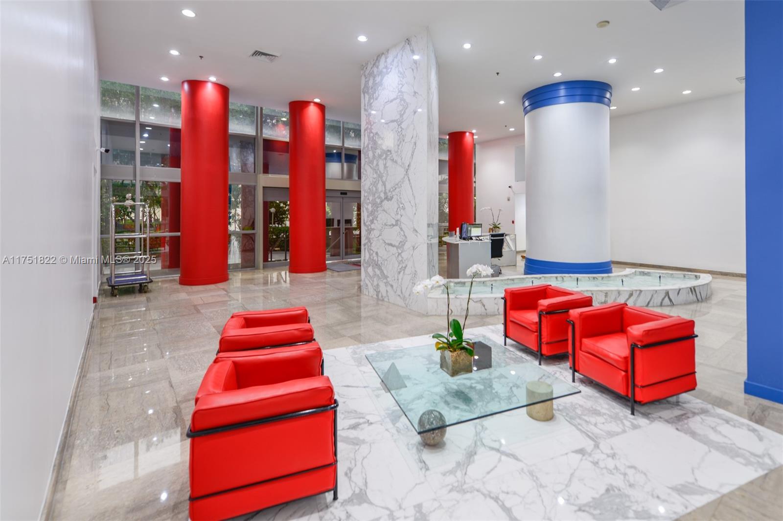 ATLANTIS ON BRICKELL COND - Residential