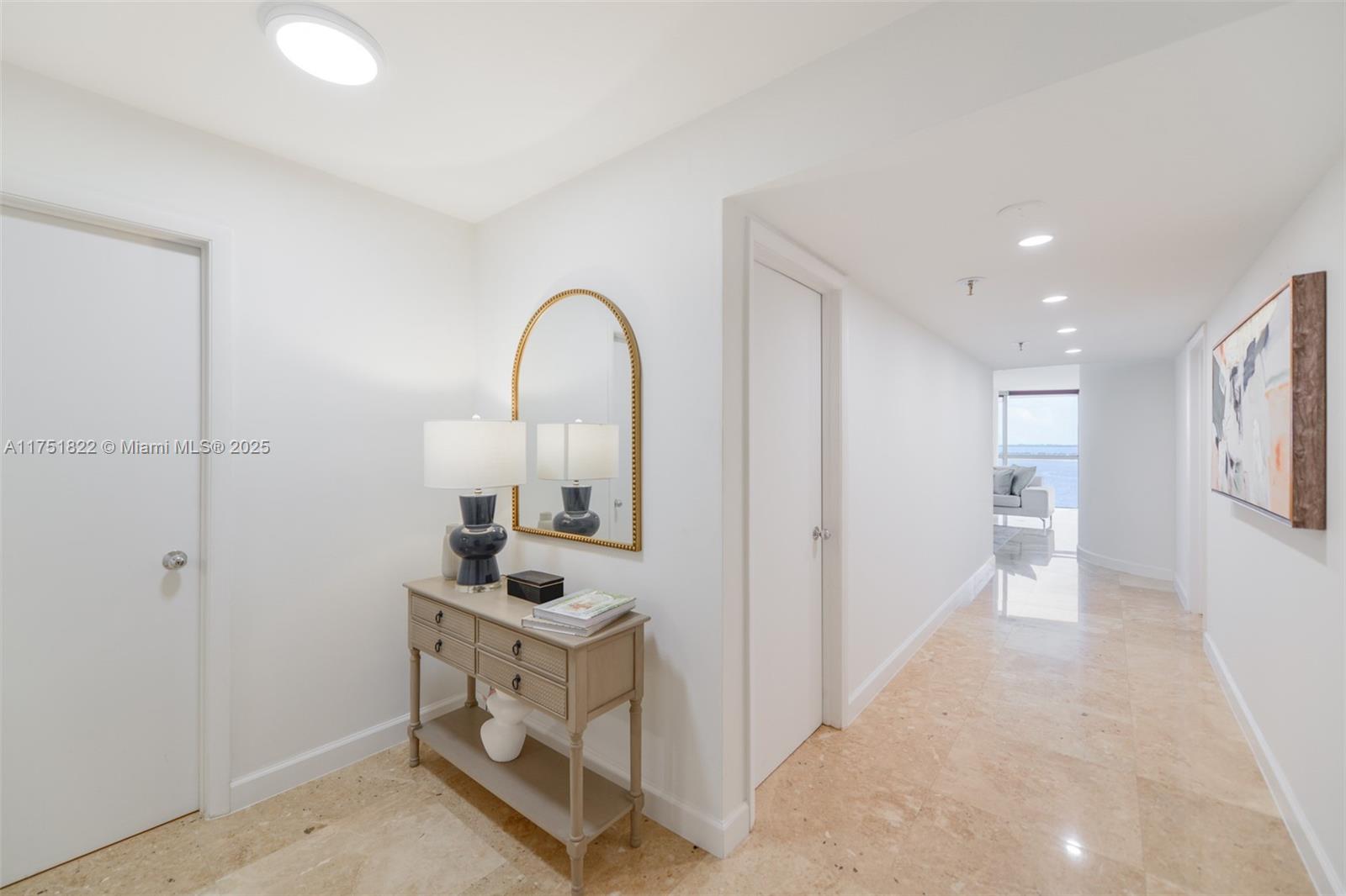2025 Brickell Ave 901