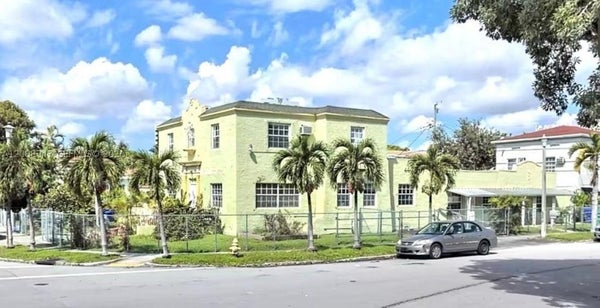 1801 SW 10TH ST, MIAMI, FL 33135 - Image 3cc647a3632dfd060f3bf956ddae2fab/2351738284