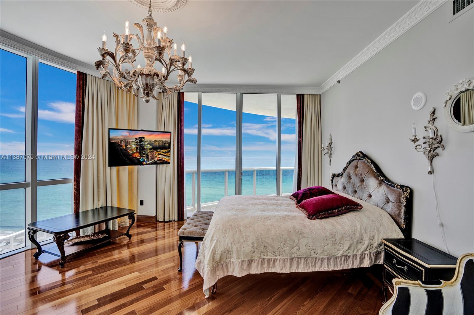 15901 Collins Ave 701