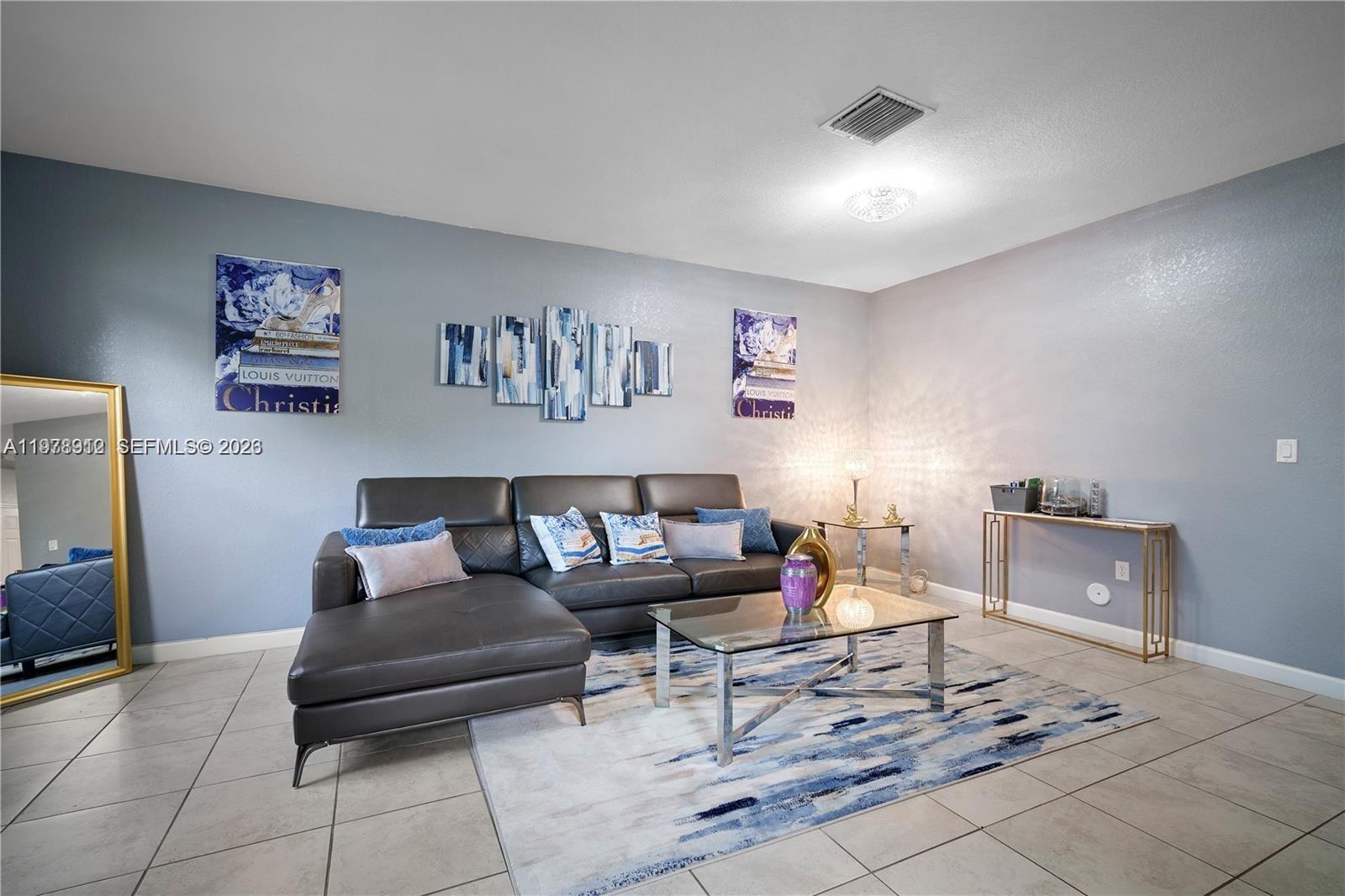 COCO PALM ESTATES - Residential Lease