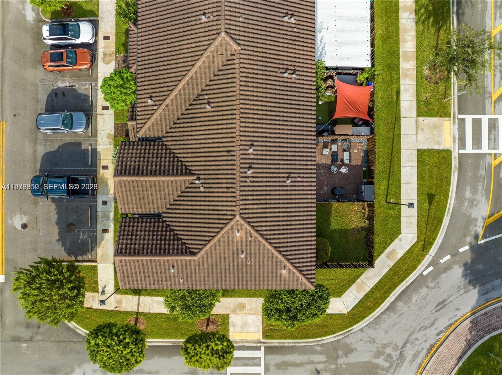 COCO PALM ESTATES - Residential Lease