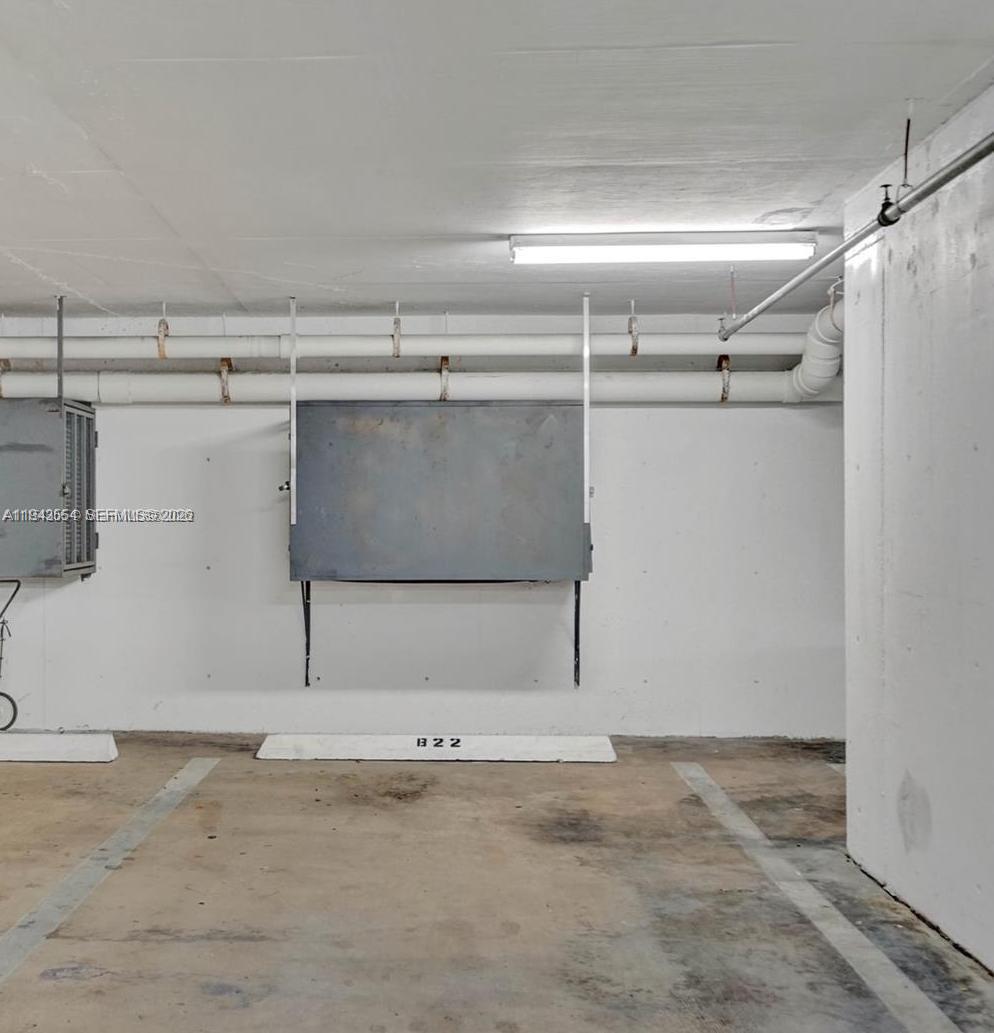 FIRST ALHAMBRA CIRCLE CON - Residential Lease