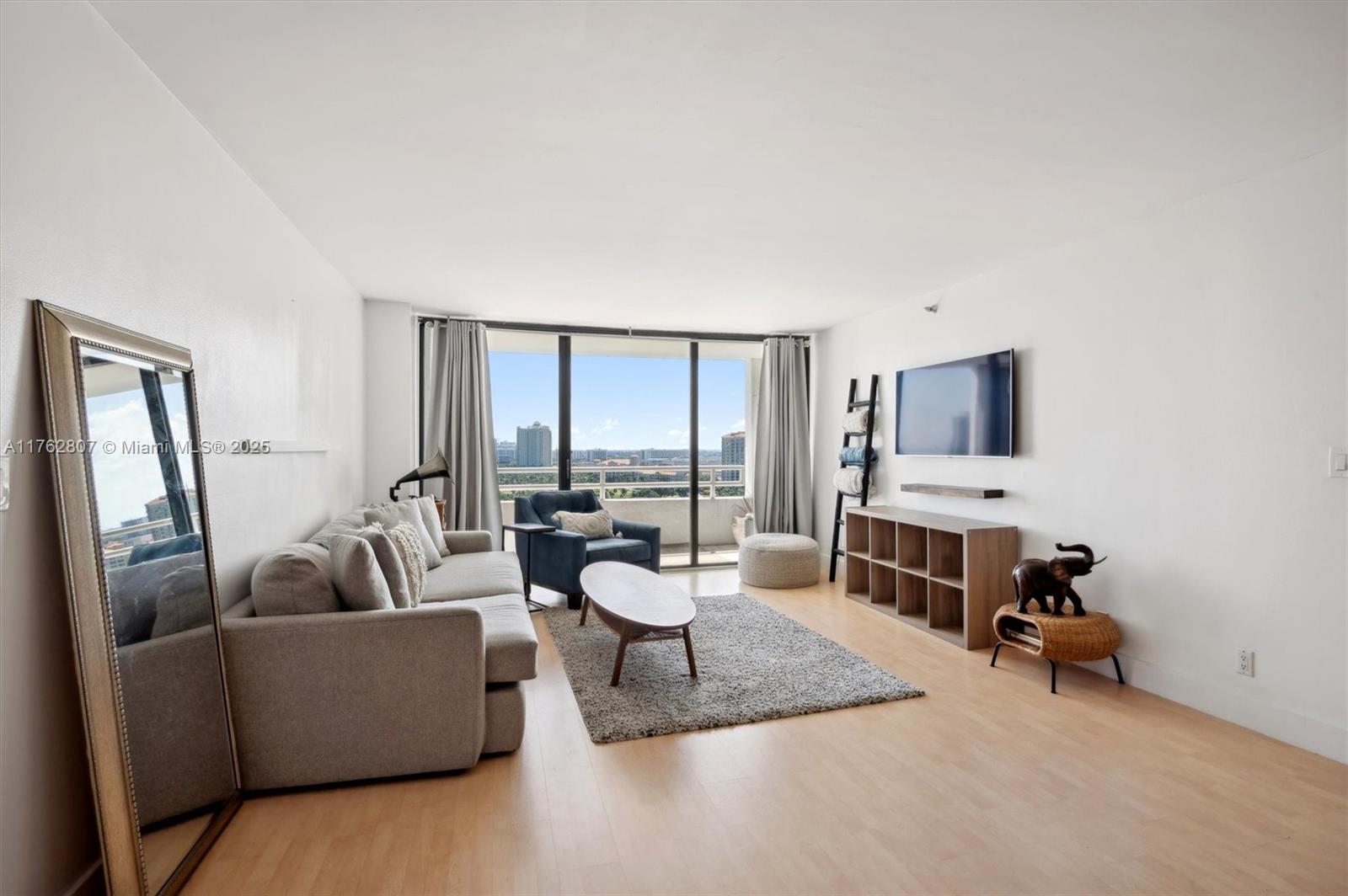 Delvista Towers Condo - Residential