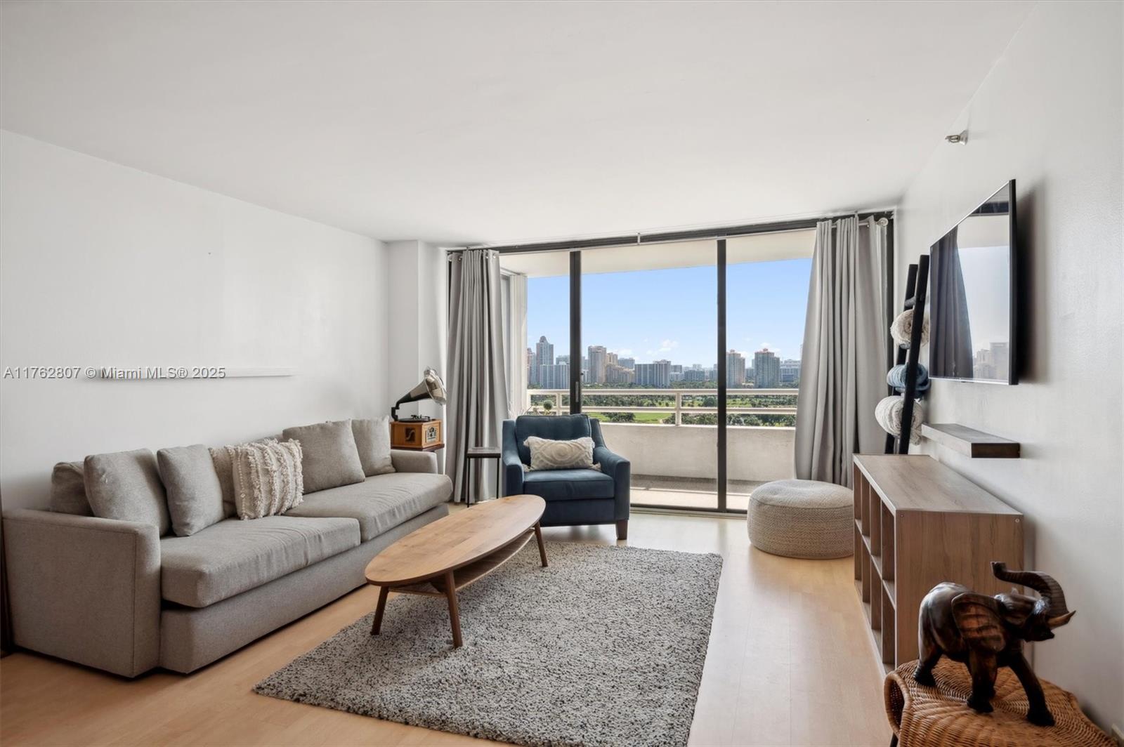 Delvista Towers Condo - Residential