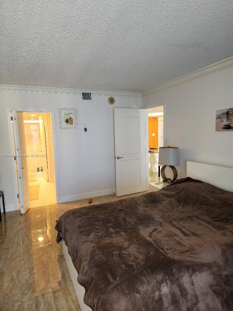 EASTPOINTE CONDO - Residential Lease