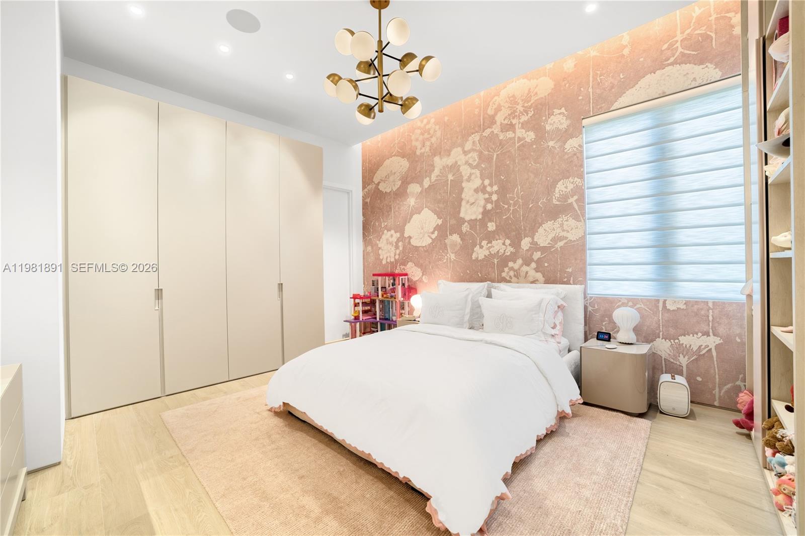 Villa Flora at Williams - Residential