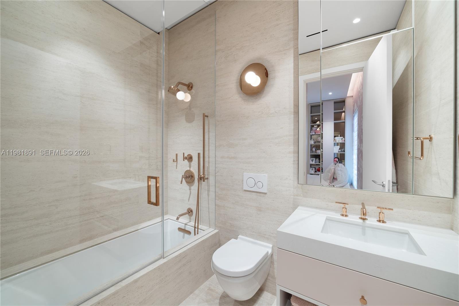 Villa Flora at Williams - Residential