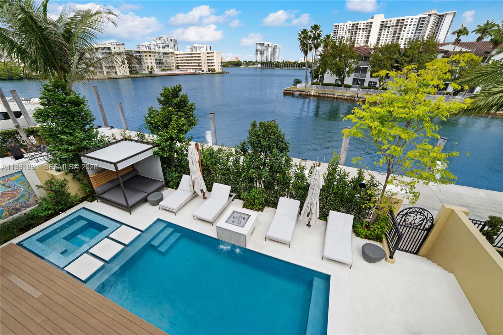 Villa Flora at Williams - Residential