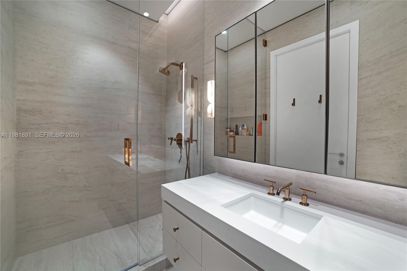 Villa Flora at Williams - Residential