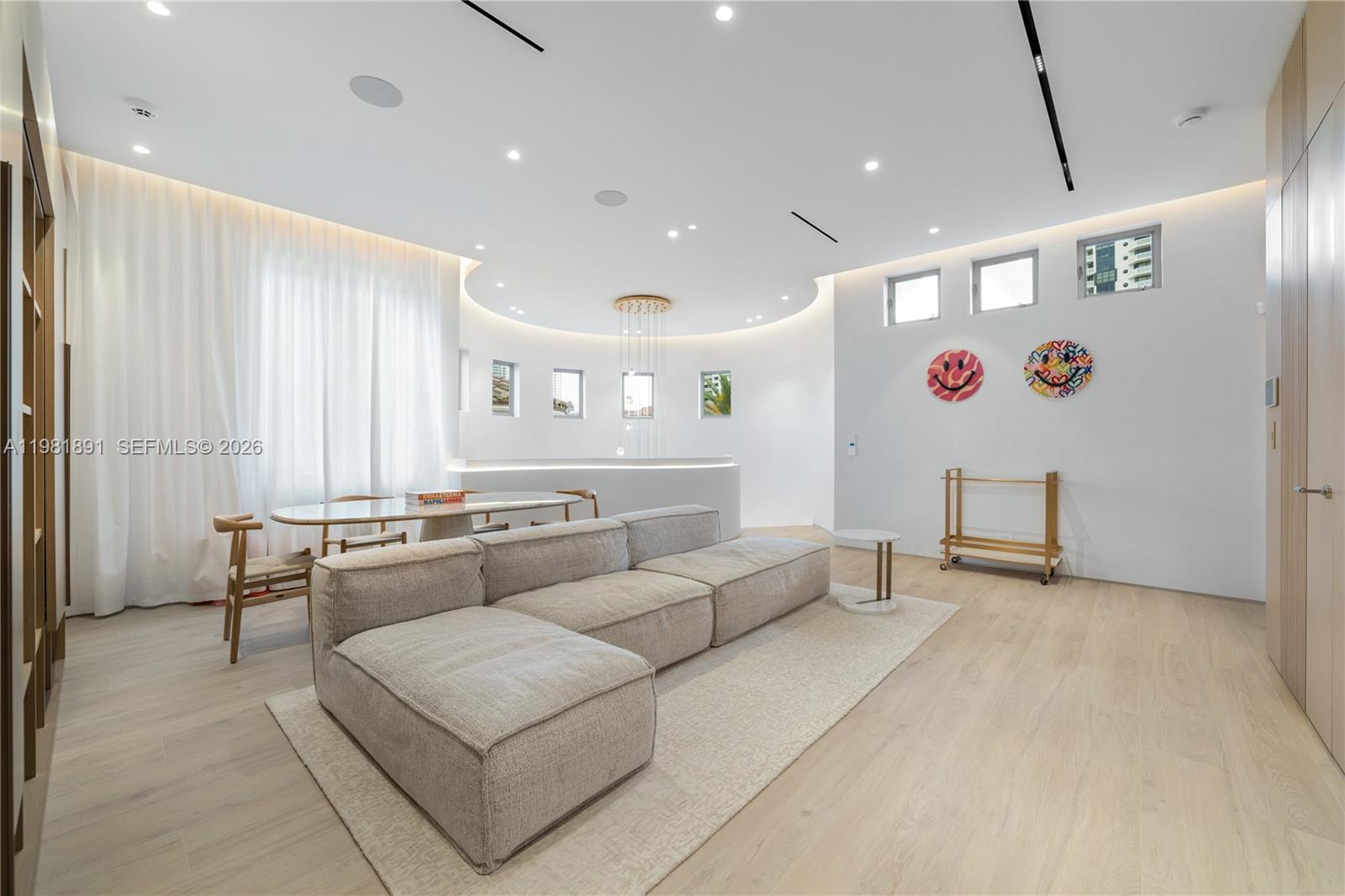 Villa Flora at Williams - Residential