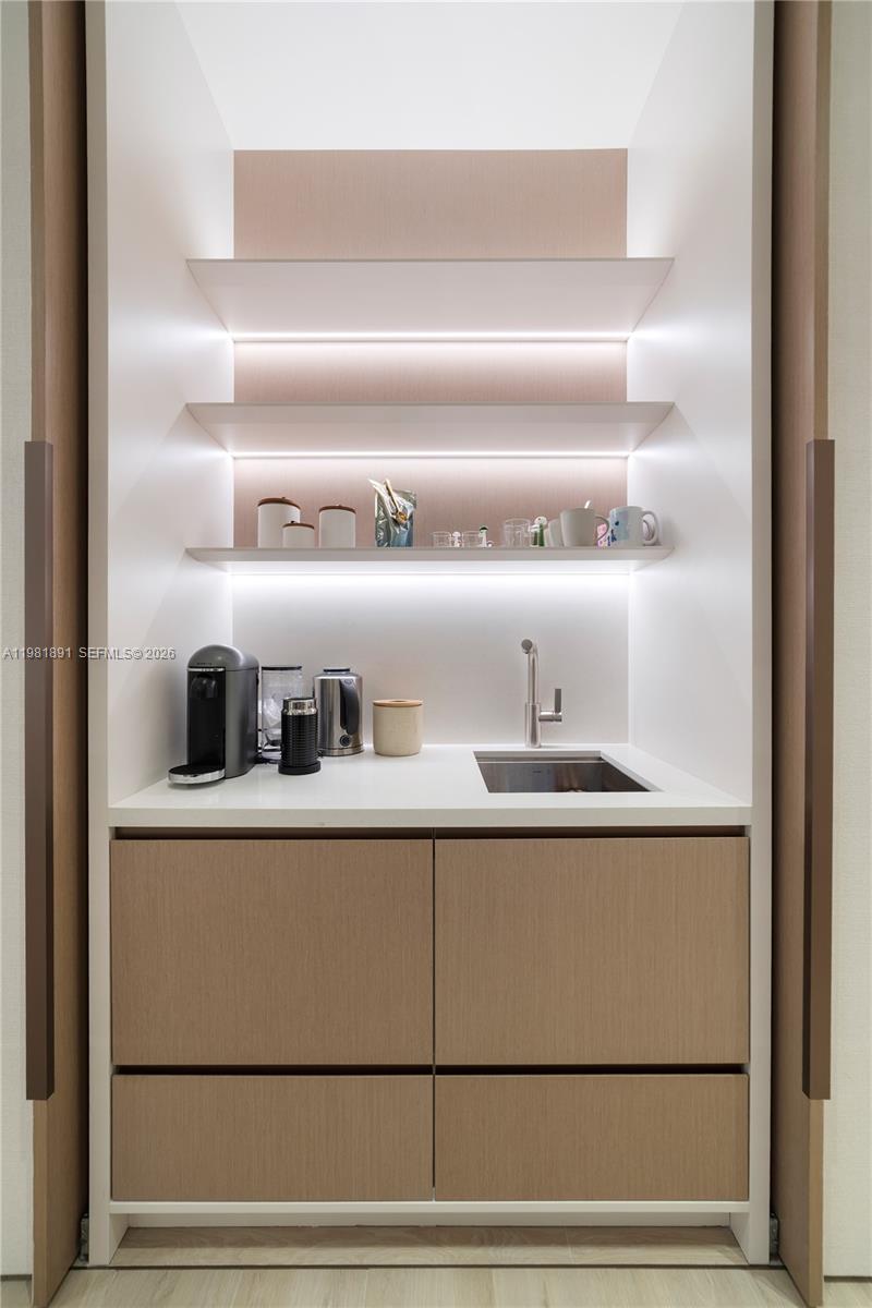 Villa Flora at Williams - Residential