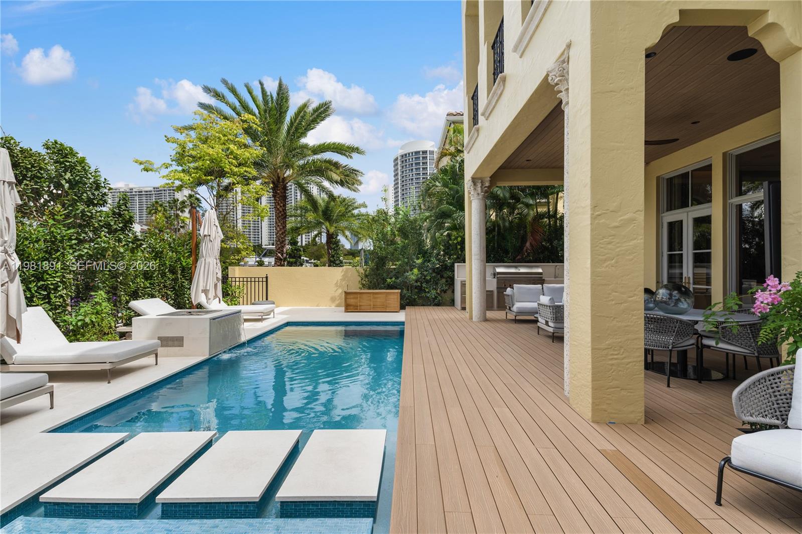 Villa Flora at Williams - Residential