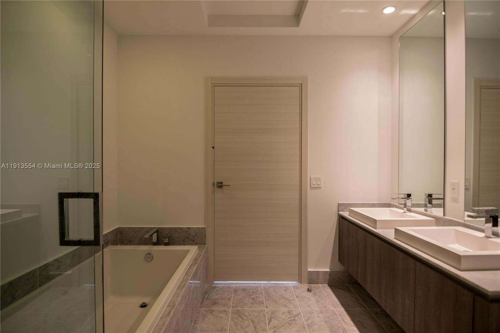 801 SMA RESIDENCES CONDO - Residential Lease