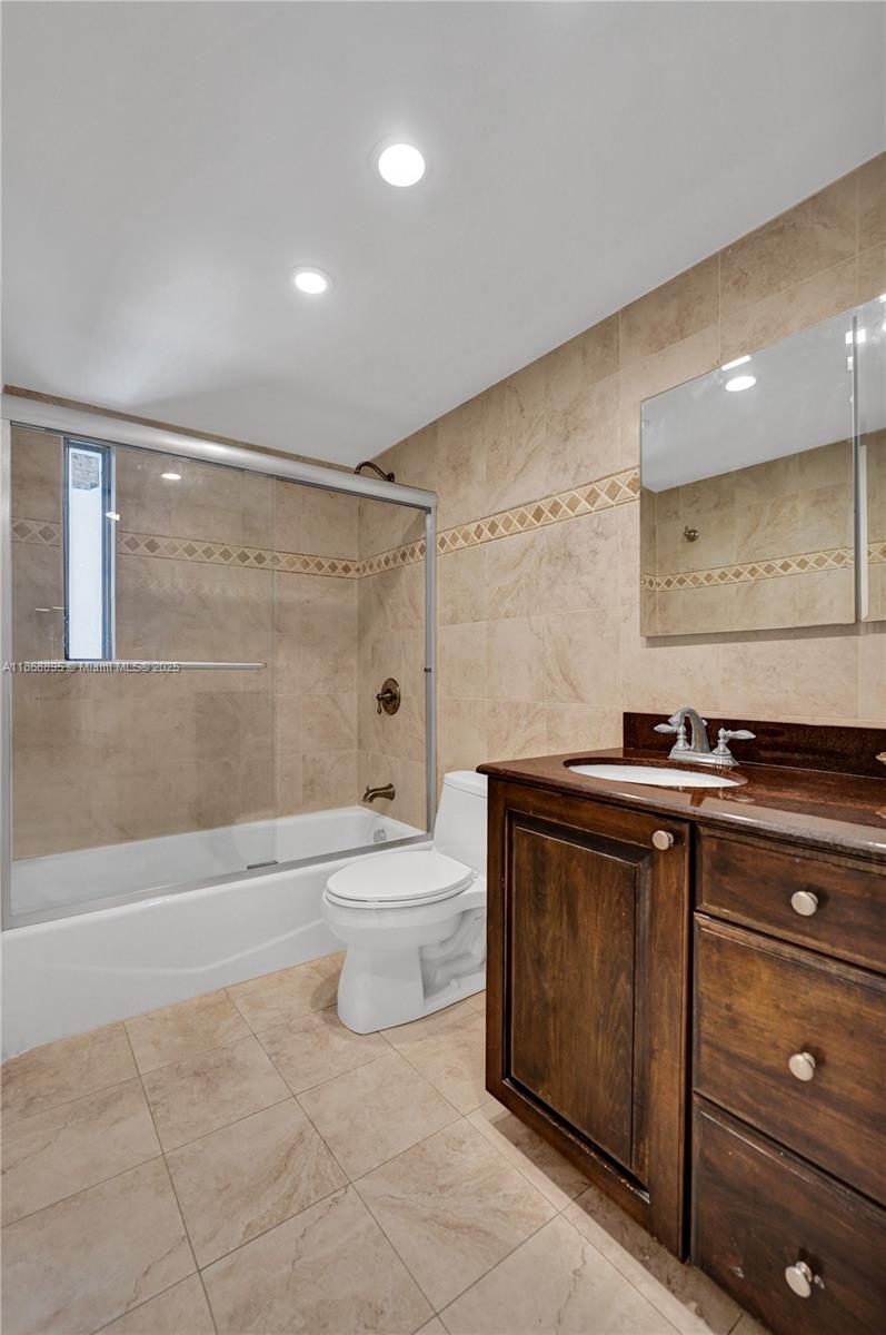 ALLINGTON TOWERS NORTH CO - Residential