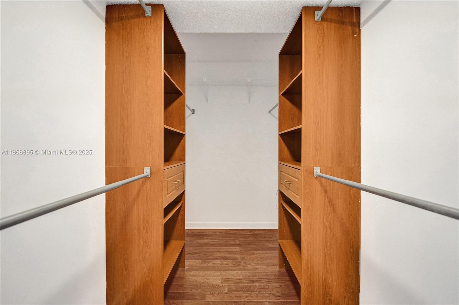 ALLINGTON TOWERS NORTH CO - Residential