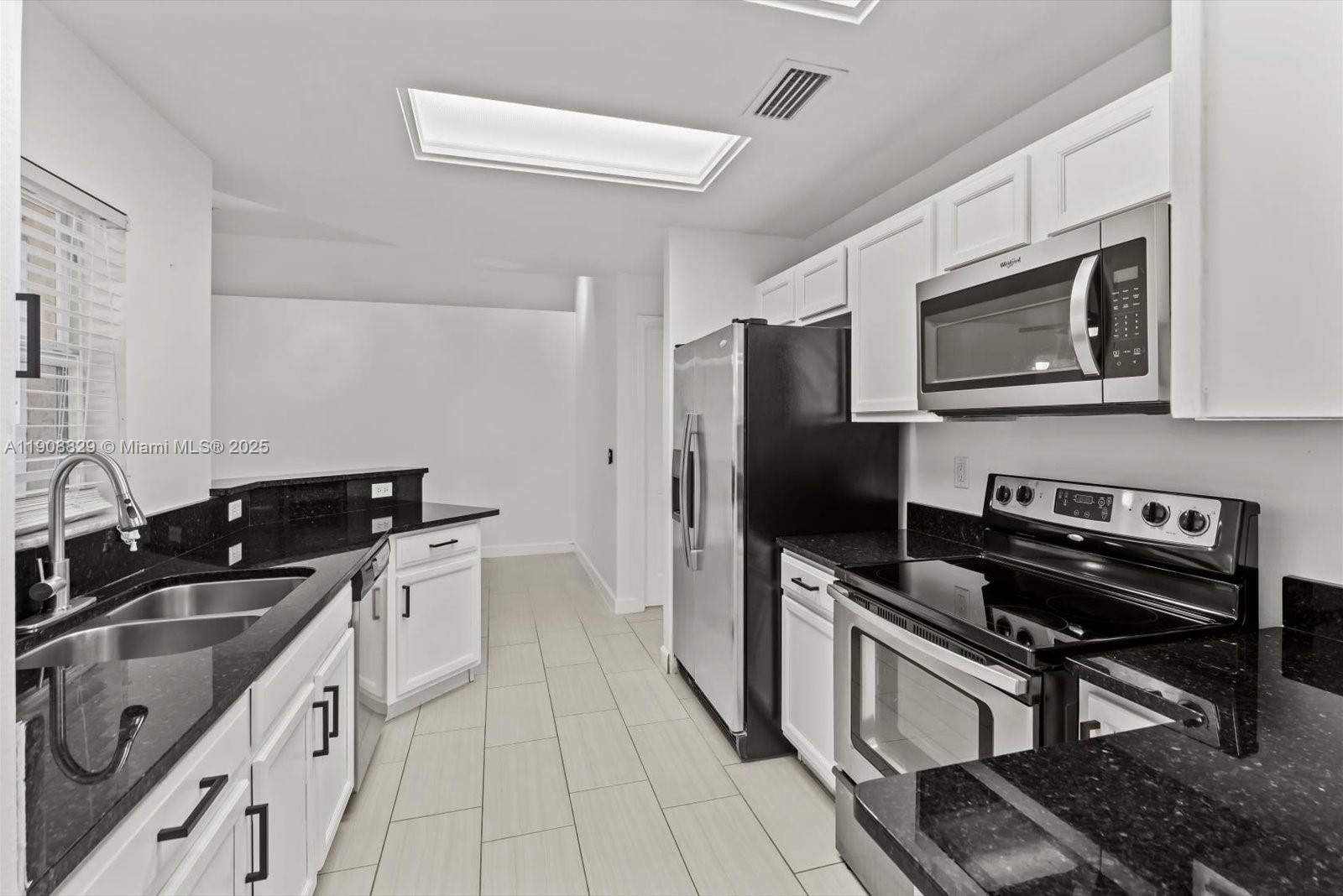 PORT ST LUCIE SECTION 8 - Residential