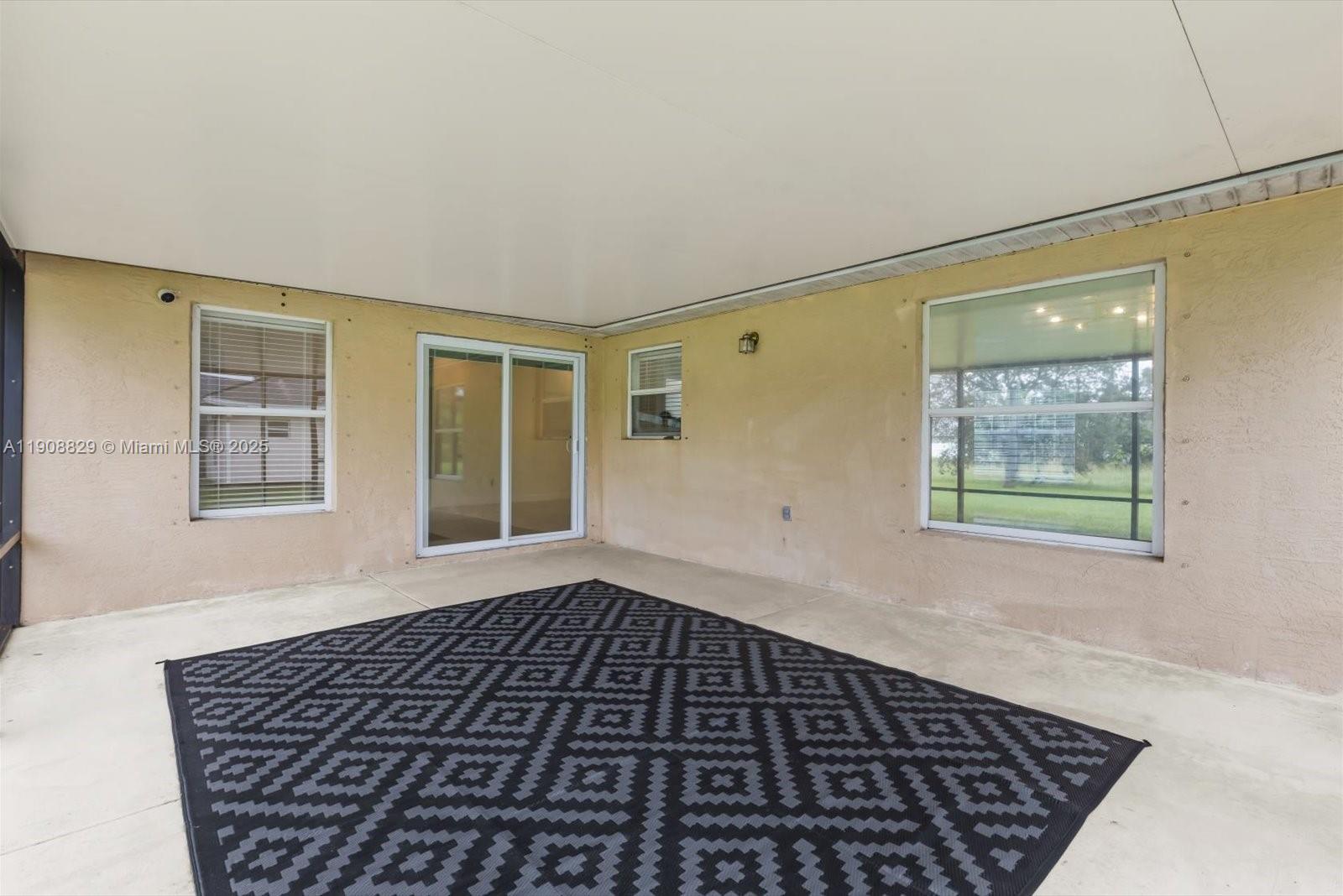 PORT ST LUCIE SECTION 8 - Residential