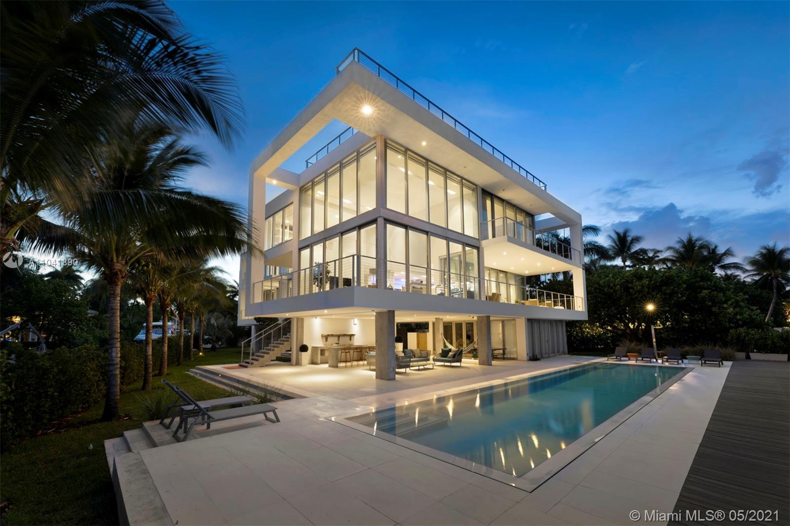 ENTRADA - Residential